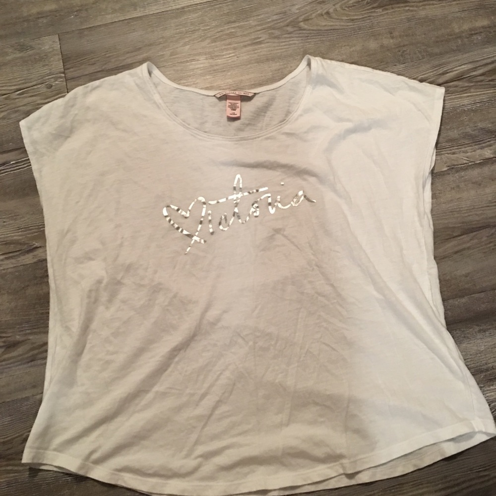 Like new Victoria’s Secret Tee